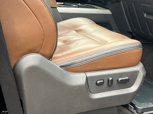 Used 2015 Ford F250 Platinum image 12