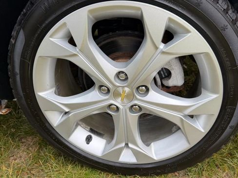 Used 2018 Chevrolet Cruze Premier image 30