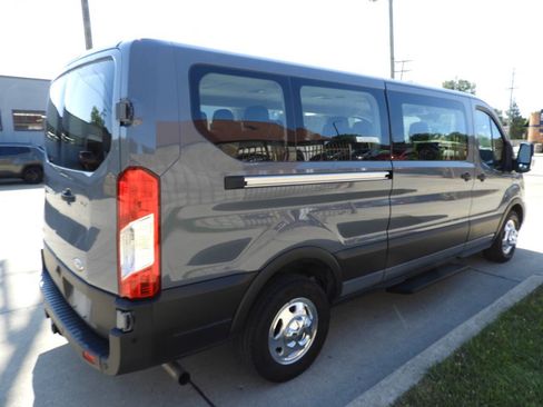 Used 2022 Ford Transit 350 XLT AWD/4WD image 8