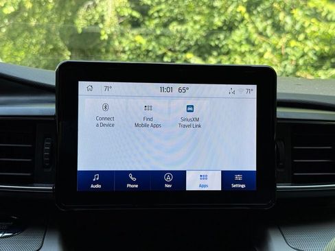 Used 2022 Ford Explorer XLT w/ Equipment Group 202A RWD image 43