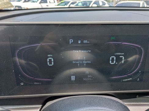 Used 2023 Kia Sportage EX FWD image 27