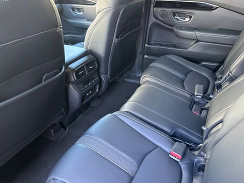 Used 2023 Honda Pilot EX-L image 9