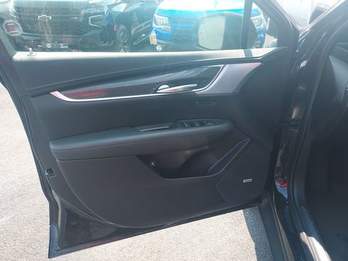 Used 2024 Cadillac XT5 Sportv w/ LPO, Floor Liner Package AWD/4WD image 12