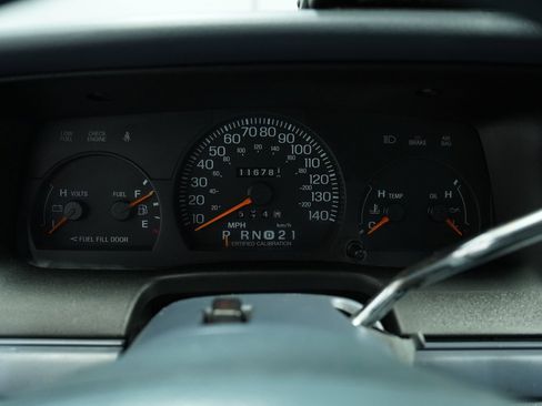 Used 1997 Ford Crown Victoria Police Interceptor image 32