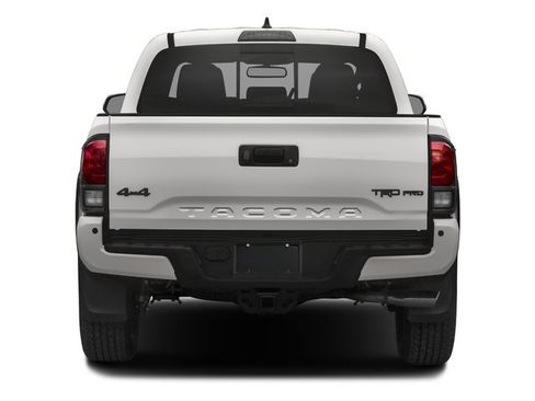 Used 2017 Toyota Tacoma TRD Pro AWD/4WD image 5