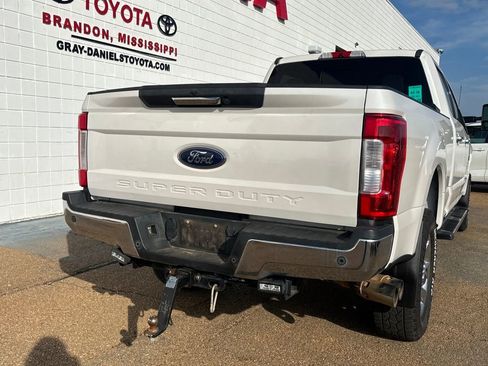 Used 2019 Ford F250 Lariat w/ Chrome Package image 28