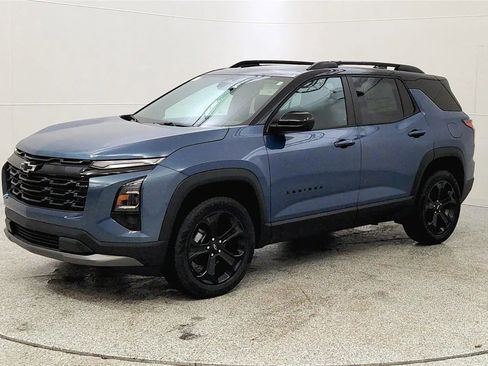 New 2026 Chevrolet Equinox LT w/ Midnight Edition image 3