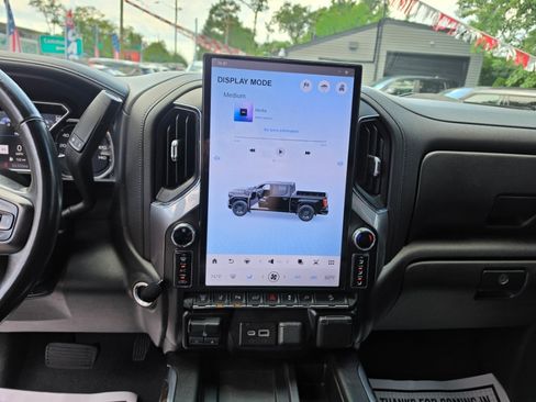Used 2022 GMC Sierra 2500 Denali AWD/4WD image 21