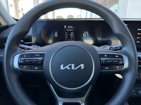 Used 2026 Kia K5 LXS FWD image 22
