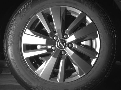 Used 2025 Nissan Pathfinder SV FWD image 16