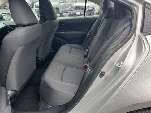 Used 2025 Toyota Corolla LE image 20