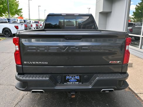 Used 2022 Chevrolet Silverado 1500 RST w/ Convenience Package II AWD/4WD image 4
