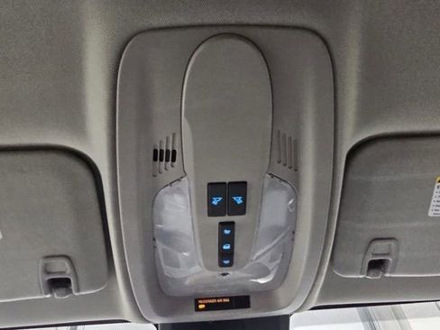 Used 2013 Chevrolet Equinox LT w/ Driver Convenience Package AWD/4WD image 3