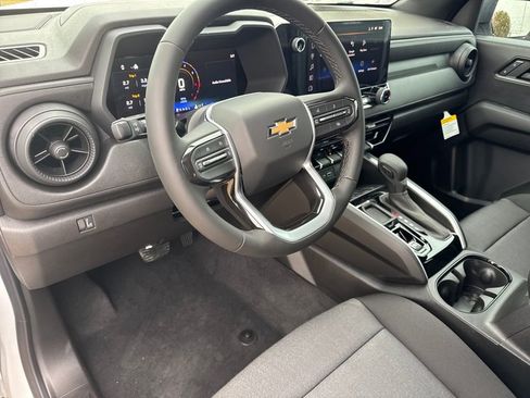 New 2026 Chevrolet Colorado W/T image 15