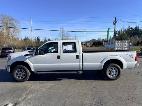 Used 2016 Ford F250 XL w/ Power Equipment Group image 3