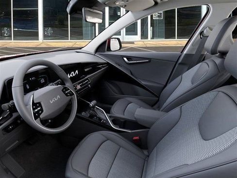 New 2026 Kia Niro EX FWD image 17