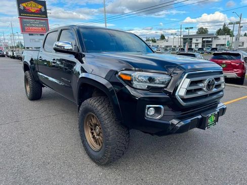 Used 2021 Toyota Tacoma Limited w/ Blackout Package (TMS) AWD/4WD image 6