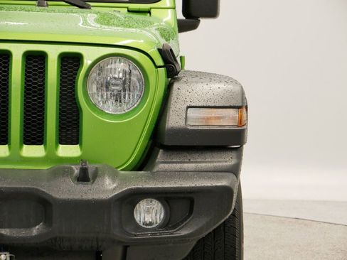 Certified 2019 Jeep Wrangler Sport image 38