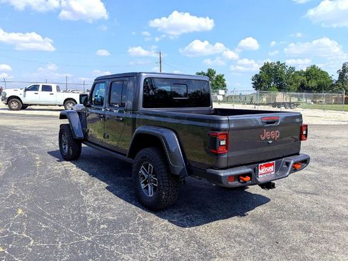 New 2025 Jeep Gladiator Mojave w/ Safety Group image 35