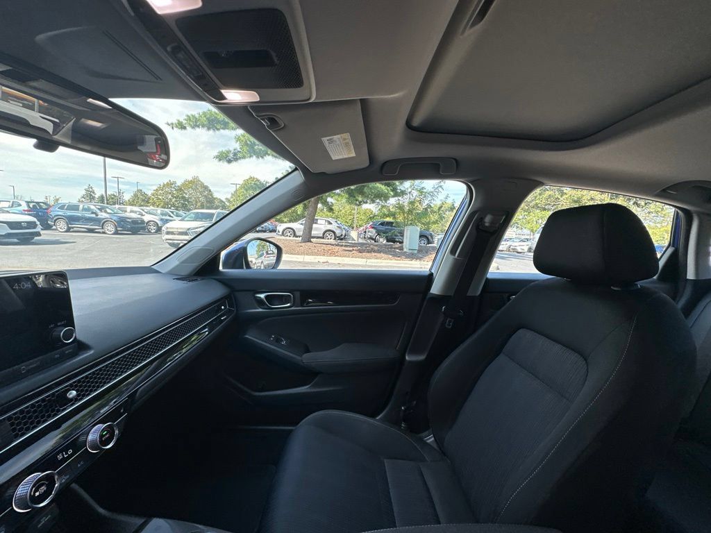 Used 2023 Honda Civic EX image 12