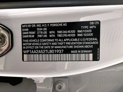 New 2026 Porsche Macan Turbo image 32