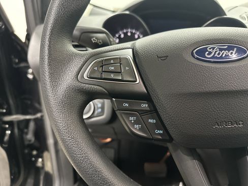 Used 2019 Ford Escape SE image 19