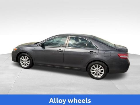 Used 2011 Toyota Camry XLE w/ XLE Extra-Value Pkg #2 FWD image 29