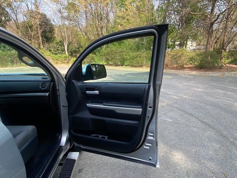 Used 2014 Toyota Tundra SR5 w/ SR5 Upgrade Package image 48