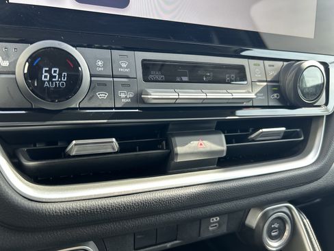 Certified 2026 Toyota Grand Highlander AWD image 31