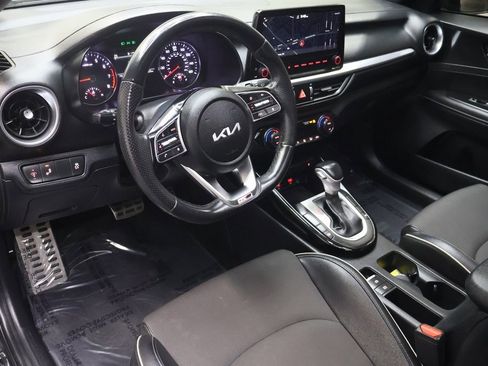 Used 2022 Kia Forte GT-Line w/ GT-Line Premium Package image 18