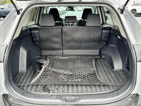 Used 2023 Toyota RAV4 XLE AWD/4WD image 16