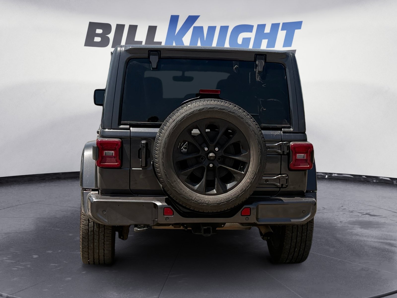 Used 2020 Jeep Wrangler Unlimited Sahara AWD/4WD image 4