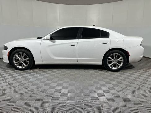 Used 2022 Dodge Charger SXT AWD/4WD image 5