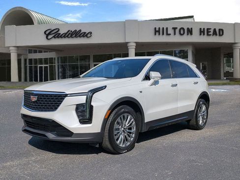 Certified 2024 Cadillac XT4 Premium Luxury FWD image 2