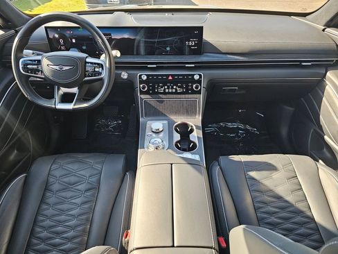 Certified 2025 Genesis GV80 3.5T image 9