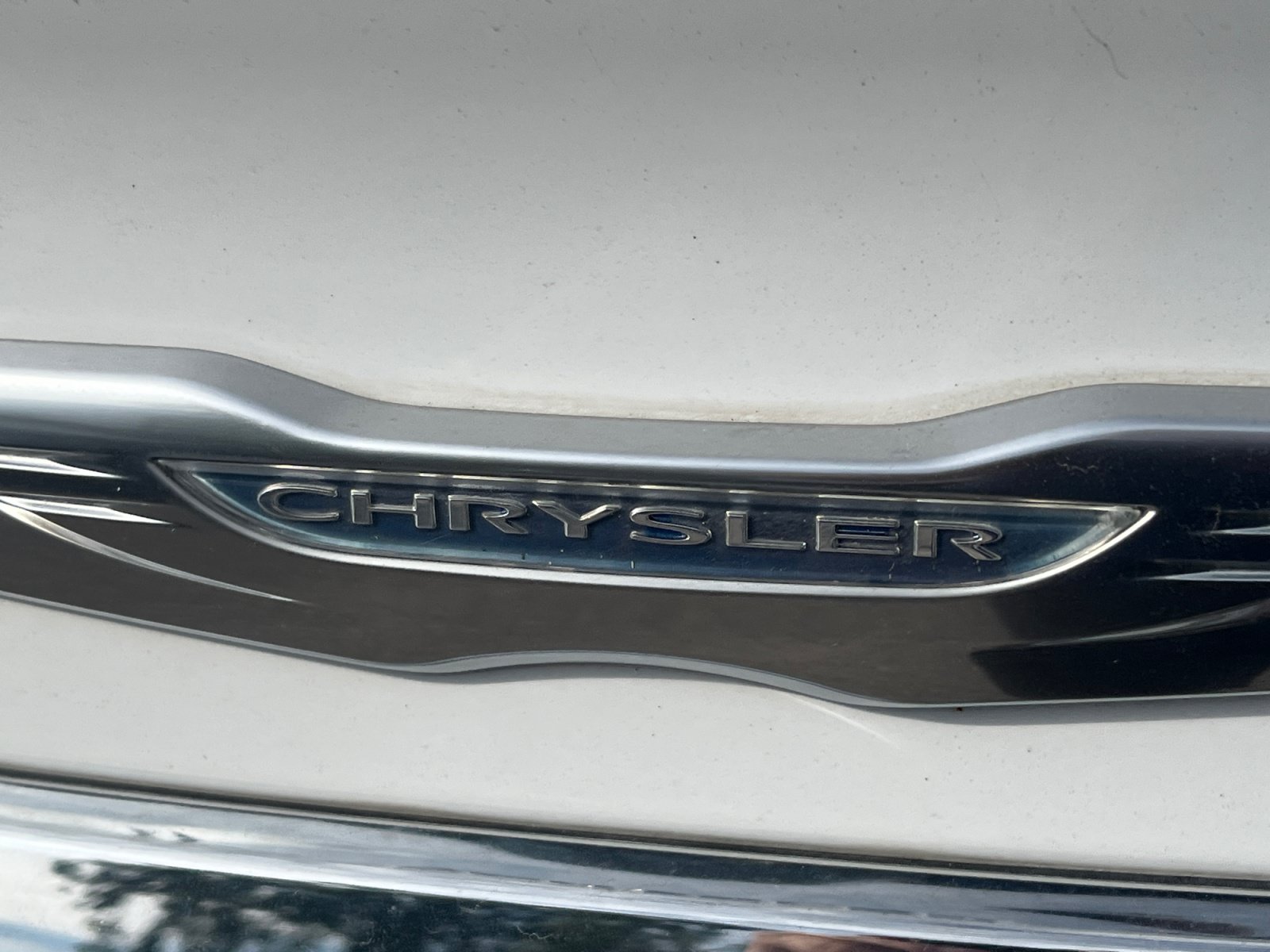 Used 2013 Chrysler 200 Touring FWD image 32