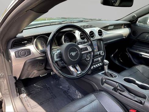 Certified 2019 Ford Mustang Premium RWD image 18