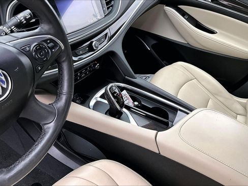 Used 2020 Buick Enclave Premium w/ Sun and Sites Package image 14