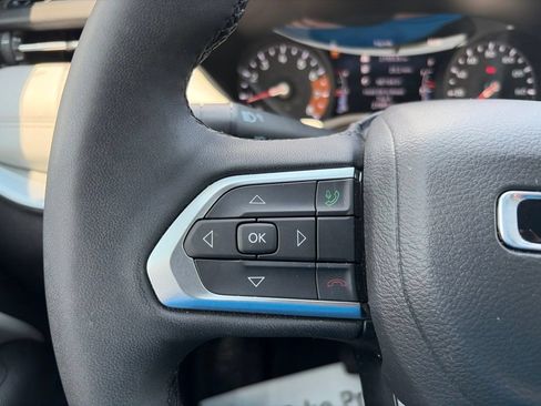 Certified 2025 Jeep Compass Limited AWD/4WD image 34