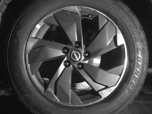 Used 2025 Nissan Rogue SV image 14