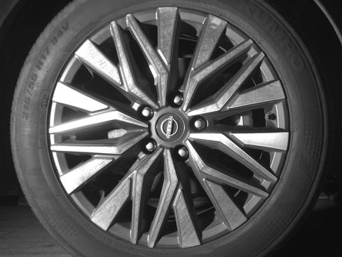 Used 2025 Nissan Altima 2.5 SV image 13