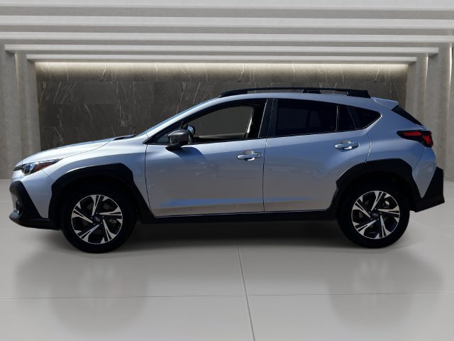 Used 2025 Subaru Crosstrek 2.5i Premium AWD/4WD image 2