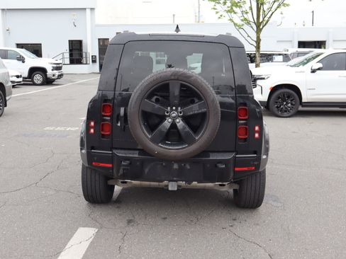 Used 2024 Land Rover Defender 90 X-Dynamic SE AWD/4WD image 20