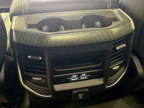 Used 2025 RAM 1500 Big Horn AWD/4WD image 25