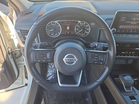 Used 2021 Nissan Rogue SV w/ Premium Package image 23