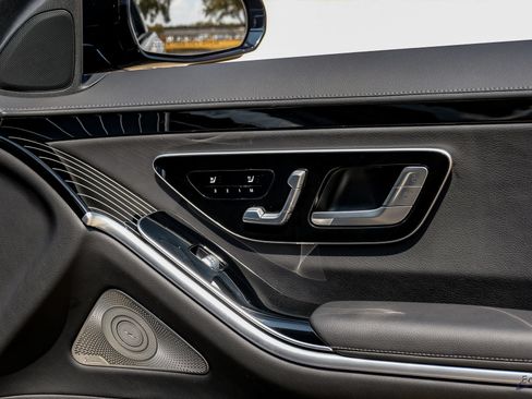 Used 2023 Mercedes-Benz S 580 4MATIC Sedan w/ AMG Line image 78