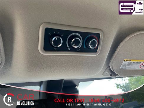 Used 2020 Chevrolet Express 3500 LT w/ LT Preferred Equipment Group RWD image 32