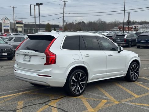 Used 2022 Volvo XC90 T6 Momentum w/ Advanced Package image 6