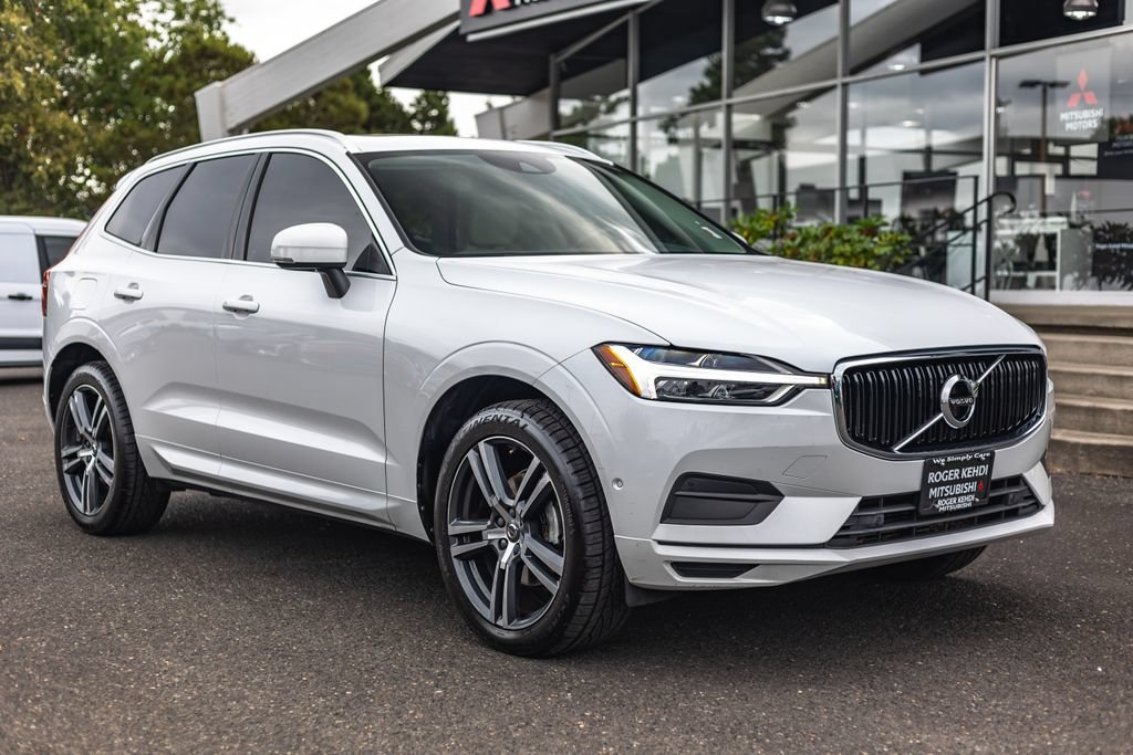 Used 2018 Volvo XC60 T5 Momentum w/ Convenience Package AWD/4WD image 8