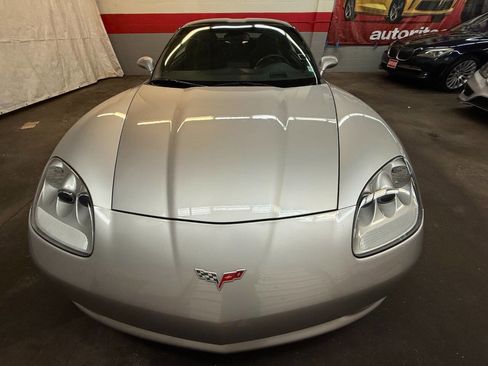 Used 2005 Chevrolet Corvette Coupe w/ Preferred Equipment Group image 11